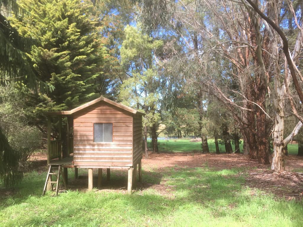 Helen'S Homestead Enfield Exterior photo